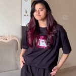 Aurra Bhatnagar Badoni Instagram - Wop challenge 🤌✨🖤 (Ps: I was so addicted to this challenge I had to do it it’s so addicting 🤌😩✨)