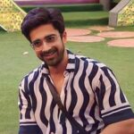 Avinash Sachdev Instagram – There’s no way to Happiness – Hapiness is the way to everything . Look at our #Herono1 paving his path through all that comes his way with that big smile ! 😎❤️

Outfit : @powerlookofficial 

#AvinashSachdev #AvinashVijaySachdev #AVS #Sachkadev #Avinashinbiggboss #Avinashinbbott #Biggbossott #Avinashkipaltan #lionofthejungle