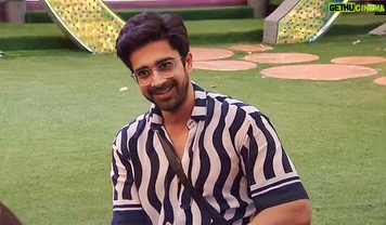 Avinash Sachdev Instagram - There’s no way to Happiness - Hapiness is the way to everything . Look at our #Herono1 paving his path through all that comes his way with that big smile ! 😎❤ Outfit : @powerlookofficial #AvinashSachdev #AvinashVijaySachdev #AVS #Sachkadev #Avinashinbiggboss #Avinashinbbott #Biggbossott #Avinashkipaltan #lionofthejungle