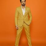 Avinash Sachdev Instagram – Who said mango season is over ?😂🥭

Kaisi lagi aap sabko humare #Herono1 ka weekend look ? 

Styled by :  @Akansha.27 @tiara_gal 
Outfit by : @terzeebyzeeshanazamali 
📸 : @lsd.photography.official 

#AvinashSachdev #AvinashVijaySachdev #AVS #Sachkadev #Avinashinbiggboss #Avinashinbbott #Biggbossott #Avinashkipaltan #lionofthejungle