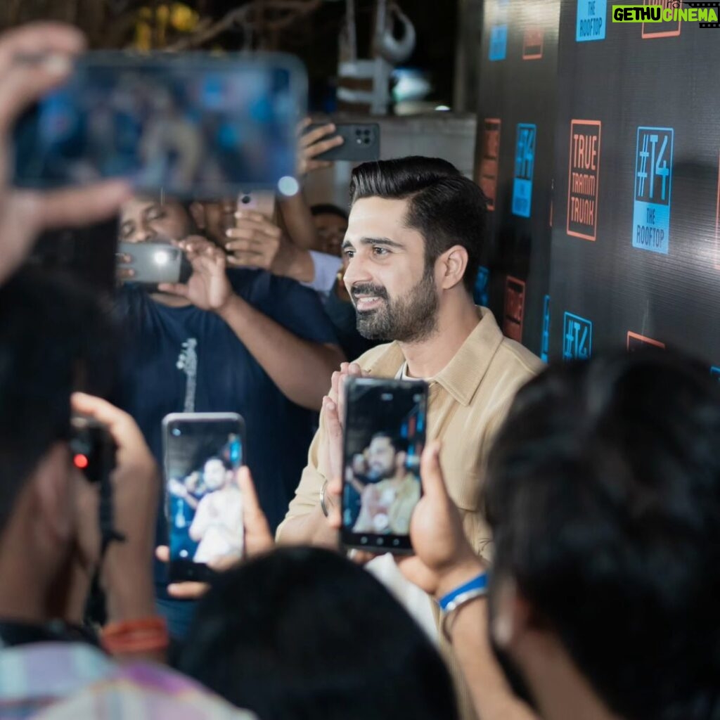 Avinash Sachdev Instagram - Thanking all the media that turned up on my best day... ❤🙏 Thank you @planetmediapr @nidhig14 for managing everything in the best possible way. 🎂 @sweetcravory 📸 @sparsh.photography
