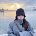 Ayuri Yoshinaga Instagram – やっと着れたまなみんコート🤍

もうすぐ、クリスマスだね❄⛄️🤍
みんなの予定は？😌