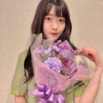 Ayuri Yoshinaga Instagram – ドラ恋同窓会SP第1弾！
ありがとうございました🫶

みんなキャラ濃いな〜って改めて感じた回だったよね😂

次週もよろしくお願いします！

ちなみにお花はイベントで頂いた花なんだけど、めっちゃパープルでふぁぁぁ！ってなった💜感謝です🙏