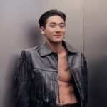 Baekho Instagram - #엘리베이터안에서 🫢 #백호 #BAEKHO #엘리베이터 #BAEKHO_Elevator
