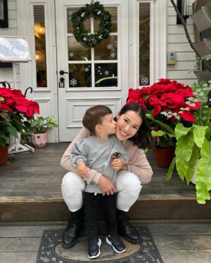 Barbara Akemi Katsuki Instagram - A little early celebration🎄🥳❣️