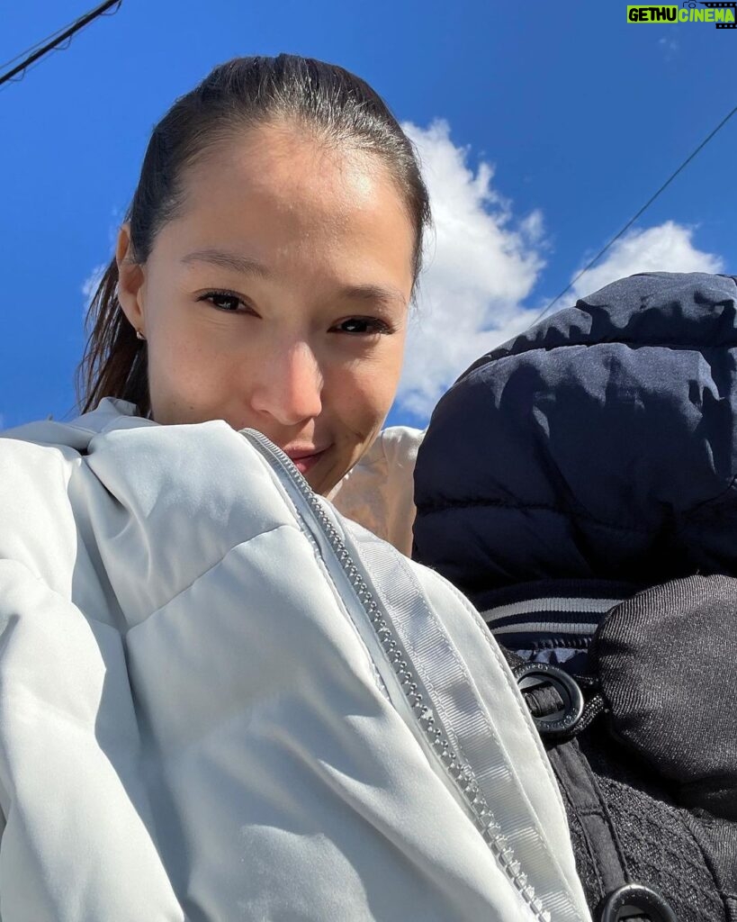 Barbara Akemi Katsuki Instagram - A little walk today was cold...❄ 2* 🥶 Minokamo-shi, Gifu, Japan
