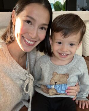 Barbara Akemi Katsuki Instagram - Merry Christmas🎄☺️❣️ #Natal2023 #ALittleMagic