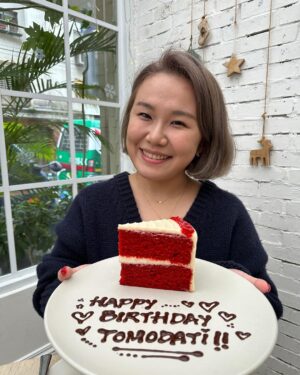 Barbara Akemi Katsuki Instagram - A little early celebration🎄🥳❣️