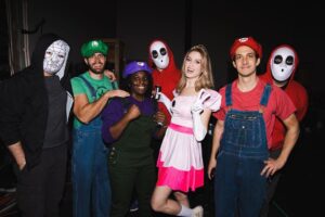 Barbara Dunkelman Instagram - Some BTS photos from @atwes from today’s Mario segment we did for Extra Life! Thank you to everyone who has been watching and donating. We’re still going until 10pm CT tonight!