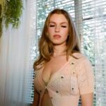 Barbara Dunkelman Instagram - Peep that target cardigan 🌟 Photo: @atwes Gaffer: @kamrin.pester