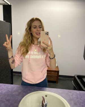 Barbara Dunkelman Instagram - It’s lightish red
