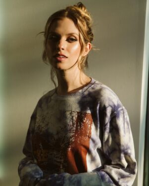 Barbara Dunkelman Instagram - Fall has … uh, FALLEN! 
🍃🍁🍂🌾☁️
My collection ft. a TON of different pieces is now in @theroosterteethstore!