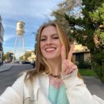 Barbara Dunkelman Instagram - Duba duba duba duba duba-yoo-bee Warner Brothers Studios - Burbank, CA