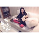 Bea Hayden Kuo Instagram - 新年快樂，雞年如意，萬事雞利，大雞大利🌹❤️🐣🐥🐶 #郭碧婷 #guobiting #beahayden