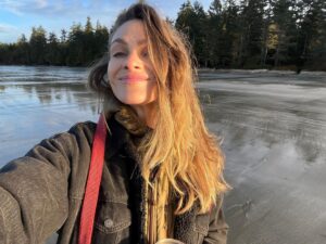 Beau Garrett Instagram - My boyfriend says I need to post more. So. Ok. It’s currently 57 degrees in BC. What is the weather like where you are???