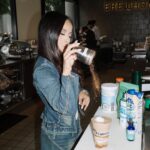 Becky G Instagram - WE OFFICIALLY GOT A BROWN GIRL @erewhonmarket SMOOTHIEEE 😭🙏🏽 It’s been so much fun crafting the perfect homage to the traditional horchata. It was important to me that many of these ingredients were sourced from Latin-owned companies and a portion of proceeds will be donated to Just Keep Livin’ Foundation and Justice for Migrant Women. I can’t wait for you to try it I hope you love it as much as I do!!! 💕 Also, shout out to Lupe and the rest of the Culver City staff in the kitchen for the love & support. Los quiero mucho. Viva la Raza 🤎