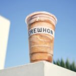 Becky G Instagram - WE OFFICIALLY GOT A BROWN GIRL @erewhonmarket SMOOTHIEEE 😭🙏🏽 It’s been so much fun crafting the perfect homage to the traditional horchata. It was important to me that many of these ingredients were sourced from Latin-owned companies and a portion of proceeds will be donated to Just Keep Livin’ Foundation and Justice for Migrant Women. I can’t wait for you to try it I hope you love it as much as I do!!! 💕 Also, shout out to Lupe and the rest of the Culver City staff in the kitchen for the love & support. Los quiero mucho. Viva la Raza 🤎