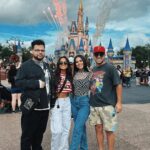 Becky G Instagram - Disney Traditions ✨🫶🏽 @DisneyParks @WaltDisneyWorld #WaltDisneyWorld Walt Disney World