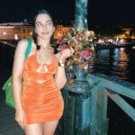 Begüm Akkaya Instagram - Bonjour Paris🧡