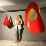 Begüm Kütük Instagram - Günnurcuğum ❤️ Günnur Özsoy “Es Ver Ses Ver” sergisi💫#exhibition #artexhibition #esversesver Maslak Atatürk Oto Sanayi