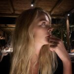 Begüm Kütük Instagram - Bazen hüzünlü, bazen keyifli 💫 Kurul Bitez