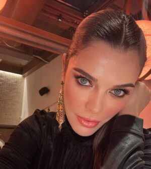 Begüm Kütük Instagram - Yaptık bir değişikler😉