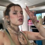 Bella Thorne Instagram - Fridays