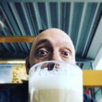 Bernhard Hoëcker Instagram – Noch nen kleinen Koffeinschub. Dann gehts nach Hamburg zu neuen Folgen von „Wer weiss denn Sowas?“. Freue mich auf @kaipflaume und @elton. Apropos Elton: Wie lief denn das @fcstpauli gegen @fckoeln?
@werweissdennsowas_official Köln Bonn Airport