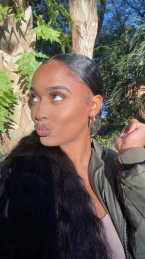 Bethany Clayton Instagram - Doing what I do best, Me. 🤎  #blackgirlmagic #blackwoman #melaninpoppin #brownskingirls
