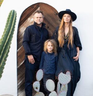 Bianca Roe Instagram - In the Field, stands with Ukraine. We have represented Ukrainian Label @mysleepinggypsy since 2015, we’ve worn the brand at many special events across the globe; @myslmarrakech @lebonmarcherivegauche #Marrakech #Mexico #Paris #Ojai - all photos are the copyright ownership of @inthefieldojai