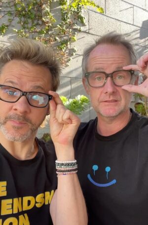 Billy Boyd Instagram - Live? Live!? LIVE!!! @thefriendshiponion will be live for the first time ever! Sunday 
22nd May at @megaconorlando . Get your tickets now! @dom_monaghan_ and I will see you there.

https://fanexpohq.com/megaconorlando/