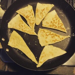 Billy Boyd Instagram - Potato scones? Delicious Scottish breakfast thing. Anyone had them? Tasty. Very, very tasty! I’m slightly disappointed in my triangles though. I was going for isosceles but something went wrong. #pythagoraswouldnotbepleased #dippedinegg #tottiescone