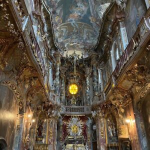 Billy Boyd Instagram - Wow! Incredible churches in Munich.  X