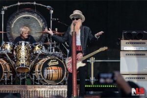 Billy Gibbons Instagram - Repost from @limsangphotography
•
2021-08-19: @zztop #ZZTop #SOLDOUT @tulalipresortcasino #TulalipCasinoResort #TulalipAmphitheatre