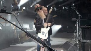 Billy Gibbons Instagram - Billy Gibbons recently joined Billy Joel onstage at Madison Square Garden at Joel’s 88th show of his MSG residency. The pair thrilled the audience with a performance of ZZ Top’s classic song “Tush.”

🎥 @blindfreddyjoe