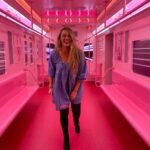 Blake Lively Instagram - Now I get why everyone screams 🍦 @museumoficecream