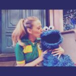Blake Lively Instagram - @sesamestreet season 49 AIRS TONIGHT at 7pm ET🎉 on HBO. Thank you @sesamestreet for ALL you do ♥️💜💛💙🧡❤️💛💚💗💜❤️