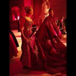 Blake Lively Instagram - So pissed. @jimmyfallon and I wore the SAME outfit to the Met.