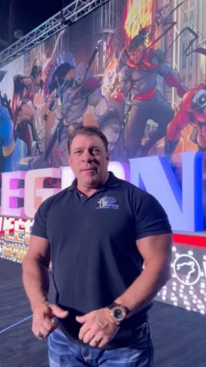 Bob Cicherillo Instagram - Last chance to make it to the O! This is going to be a showdown at the 2022 @legionsportsfest Hope you’re watching the action unfold today! 

#ifbbpro #ifbb #legionfest #bodybuilding #mrolympia #bobcicherillo #2022olympia @chrisminnes