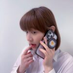Bonnie Wong Instagram - 我的手機哲學：與其買新電話，不如買個新嘅CASETiFY手機殼，好好保護部電話，咁就唔使買電話啦😂 咁啱撞正 CASETiFY 全年最勁優惠！由今日去到11月13日最高有7折! 平時好少做特價㗎，今次一定要買齊所有心頭好🥳 用埋我嘅獨家Promo code 仲有額外優惠添! 獨家Promo code1️⃣: JENG10 買指定聯乘系列即享 9折 限時優惠: 7 Nov - 10 Nov 獨家Promo code2️⃣: JENG50 買3件或以上產品即享7折兼送 $50 優惠券於下次購物使用 限時優惠: 7 Nov - 13 Nov 記得俾錢時要Login/登記會員，CASETiFY 會在大約20工作天內email $50 Voucher俾你! 如果要用哂2個codes 記得要分2張單就可以用啦！ 我嘅心頭好就係 Impact Ring Stand Case 強悍防摔支架手機殼 Mirror Case 鏡面手機殼！MagSafe 兼容，方便易用！靈活相機環支架，自由調整角度，想睇片定自拍都隨心可以調節角度🥰相機環加高更保護鏡頭受到撞擊添！仲有可愛嘅爆蛋蛋磁吸支架同埋手機背帶方便生活日常！ #CASETiFYHK #1111Sale #singlesday