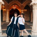 Bonnie Wong Instagram - So fantastic ☺️So dreamy❤️ 多謝再次邀請我同大姐做MC 能夠喺城堡上面做司儀真係好夢幻🥳 Feel like 公主（定小矮人only?😂） Btw 冇乜嘢唔好同 @kittyyuen 玩機動遊戲 佢…玩得好凶狠 😈好得人驚🎃