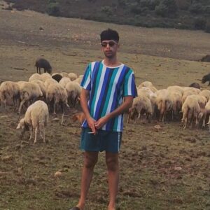 Borja Jiménez Mérida Instagram - Este viernes saco nueva música hay ganas? 🐐🐐🐐🐐🐐
El vidéo no es de hoy yo estoy casa grabando rollos y pintando me está viniendo bien la cuarentena 💪