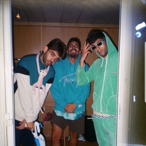 Borja Jiménez Mérida Instagram - Nos fuimos de paseo 🌎
🇦🇷Jueves Buenos Aires / Teatro Vorterix
🇺🇾Viernes Montevideo / Sala del Museo
🇨🇱Sábado Santiago de Chile / Vívela Festival 📷@alberto.w4
@geni_colegui @don_patricio