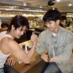 Bovorn Kongnawdee Instagram - ASICS SPORTSTYLE CAFE จาก @ASICS_SPORTSTYLE_TH เค้าเปิดให้เช็คอินแล้วที่ C.SPACE Cafe & Bar แถวอารีย์น้าทุกคน 😎✨ มีมุมชิคๆ ให้ถ่ายรูปเพียบ แถมมีโฟโต้บูธให้ถ่ายฟรีด้วย แล้วก็ยังมีรองเท้าโมเดลเท่ๆ อย่าง GEL-KAYANO LEGACY และ GT-2160 จัดแสดงด้วยน้า 👟👟 รีบแวะไปกันนะ ตั้งแต่วันนี้ - 4 ธ.ค. 66 เท่านั้น #ASICSSPORTSTYLE #ASICSSPORTSTYLETH #GELKAYANOLEGACY #gt2160