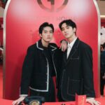 Bovorn Kongnawdee Instagram - “The Armani Gift House” จาก Armani Beauty ที่จัดขึ้นเพื่อต้อนรับเทศกาลแห่งความสุข พร้อมให้ทุกคนได้เลือกสรรของขวัญชุดพิเศษให้กับคนพิเศษ ด้วย Holiday Collection สุดเลอค่า ที่มีให้เลือกช้อปกว่า 14 เซ็ต ทั้งน้ำหอม Si EDP Intense และ Acqua Di Gio Parfum ตัวใหม่ล่าสุด รวมทั้งเมคอัพไอเท็มชิ้น Must-Have ตั้งแต่วันนี้ – 7 พ.ย. 66 ที่ชั้น 1 แฟชั่น ฮอลล์ สยามพารากอน • เฉพาะวันที่ 1 , 6 และ 7 พ.ย. 66 รับส่วนลด 10% ทุกยอดบิล • เฉพาะวันที่ 2 – 5 พ.ย. 66 รับส่วนลด 15% ทุกยอดบิล • พิเศษสุดสำหรับท่านใดที่ลงทะเบียนเข้างานล่วงหน้าผ่านลิงค์ คลิก https://bit.ly/46NU5o8 รับทันที น้ำหอมขนาดทดลอง 3 ชิ้น และยังมีของขวัญที่ระลึกมอบเพิ่มให้เมื่อมาร่วมสนุกภายในงาน #ArmaniBeautyTH #TheArmaniGiftHouse #HolidayCollection Siam Paragon