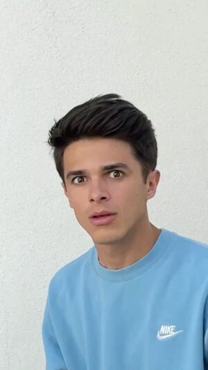 Brent Rivera Instagram - I hate when this happens 😂😂