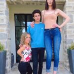 Brent Rivera Instagram - My valentine dates 😘❤️ comment how tall you are :)