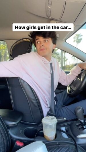 Brent Rivera Instagram - My sister on a daily basis😂