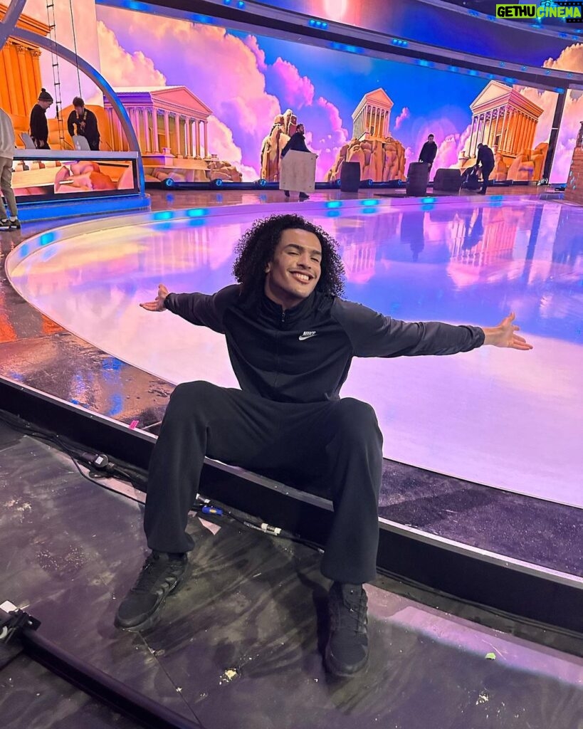 Brett Sewell Instagram - DANCING ON ICE 2023.⛸️❄️ Thank you @mass.talent and @brionyalbert all the gratitude. What an experience! Working with some incredible people! Huge respect for all the contestants and talent. X Dancing on Ice
