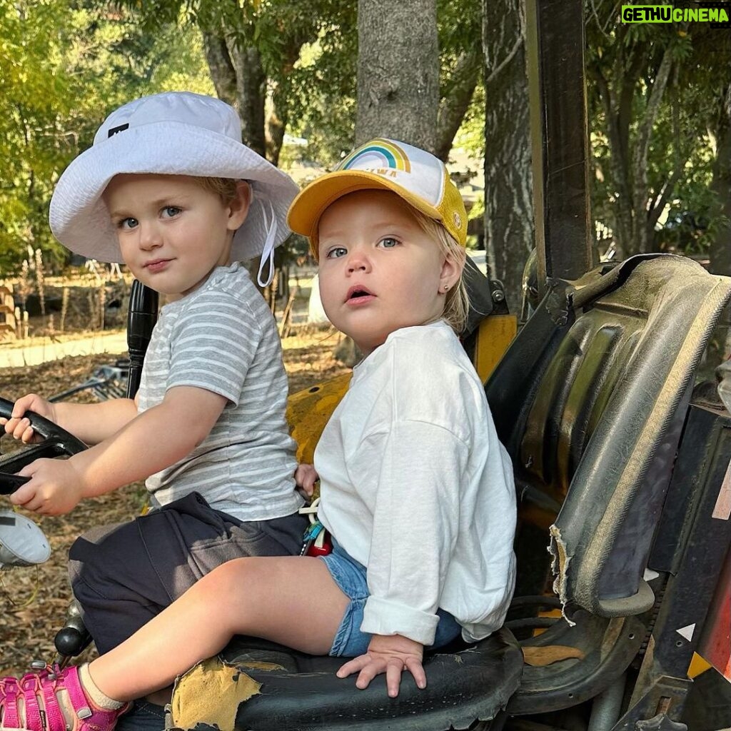 Brittany Daniel Instagram - Happy 2nd birthday to our Hope. You have the kindest heart, adventurous spirit, unbelievable focus, silly sense of humor, but what I admire the most is your empathy for others. I still can’t believe I get to be your mom. Oct 24,2021 was the best day of my life. Daddy and I will be in your corner the rest of our days and beyond. We love you! 💗